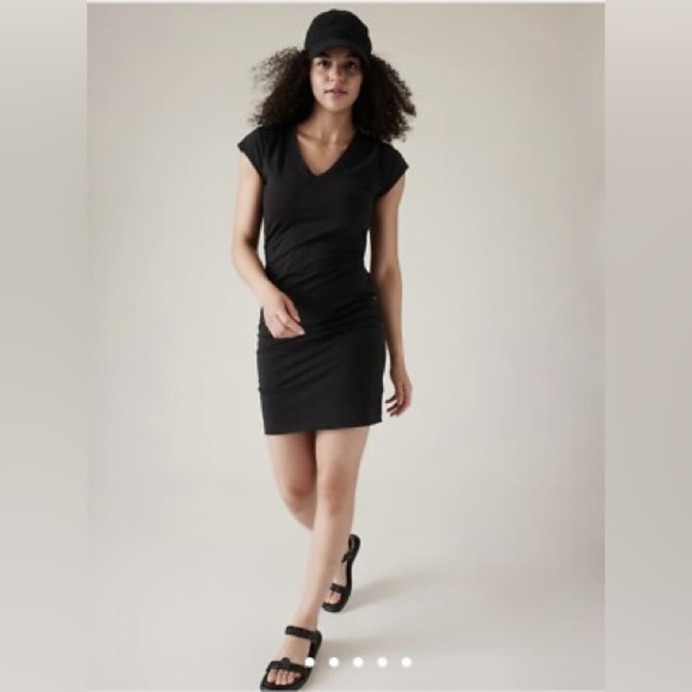 Athleta Ruched Effortless Tee Dress Small Petite SP Black EUC